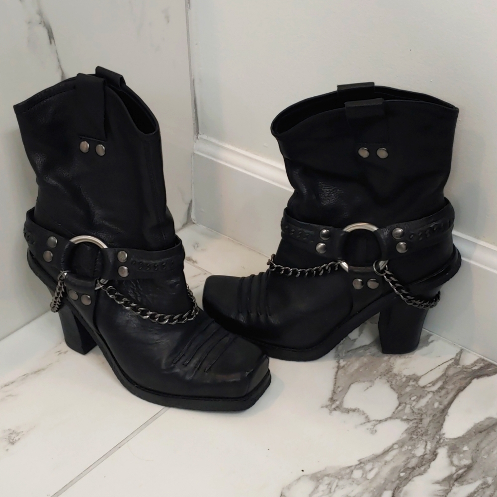 Leather 4 inch heel cowboy boots with rubber sole, by Lisa for Donald J Plinner